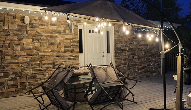 Beautiful Guest House in the Qu'appelle Valley - Minutes From Town