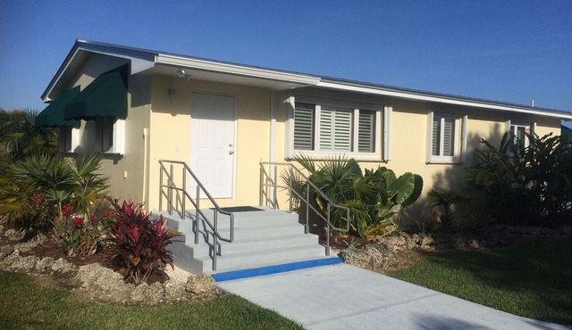 Beautiful Guest Home On 5 Acres. Close to Everglades, Biscayne Bay, Fl Keys