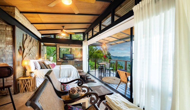 BEAUTIFUL GUEST HOUSE WITH MAGNIFICENT PANORAMIC VIEWS