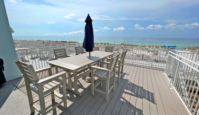 Beautiful Gulf Front Townhome on Pensacola Beach!