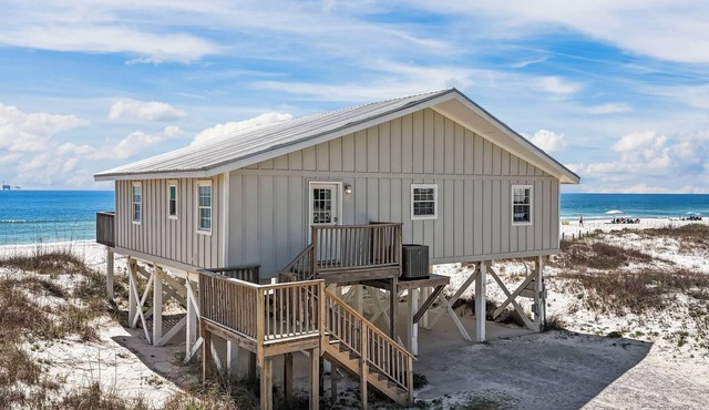 Beautiful Gulf Front 3 Bdrm Private Beach Home w/amazing open deck & Gulf Views