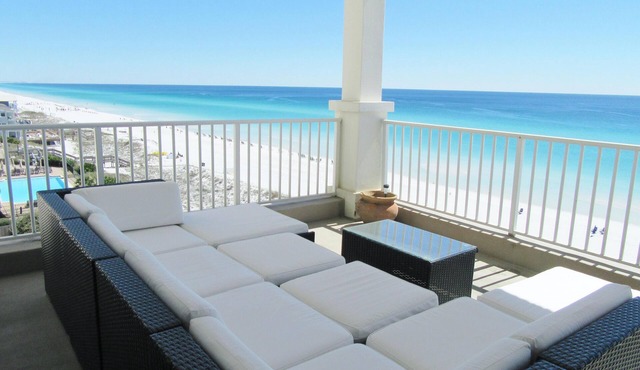 BEAUTIFUL GULF FRONT w Huge Balcony & Amazing View 6th Floor Unit 605 at The Inn