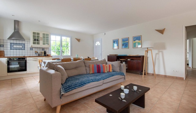 Beautiful house near the sea for 6 people