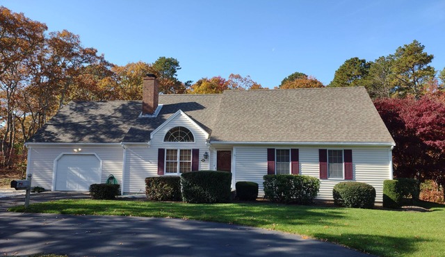 Beautiful Harwich 4 BR Home: Minutes to Downtown Harwichport and Beaches