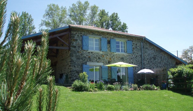 Beautiful Haut Beaujolais stone gîte