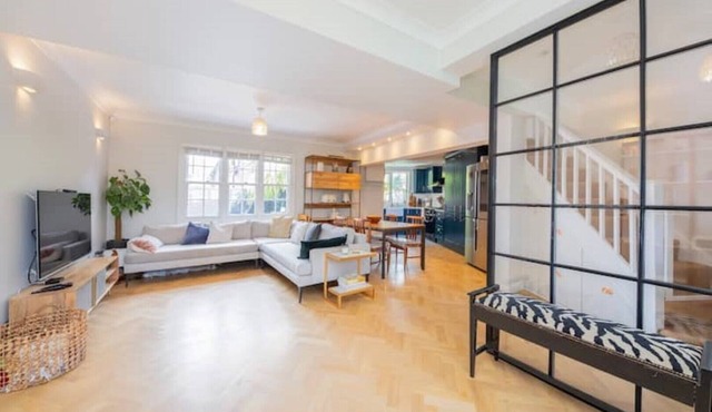 Beautiful High end Home close to city center