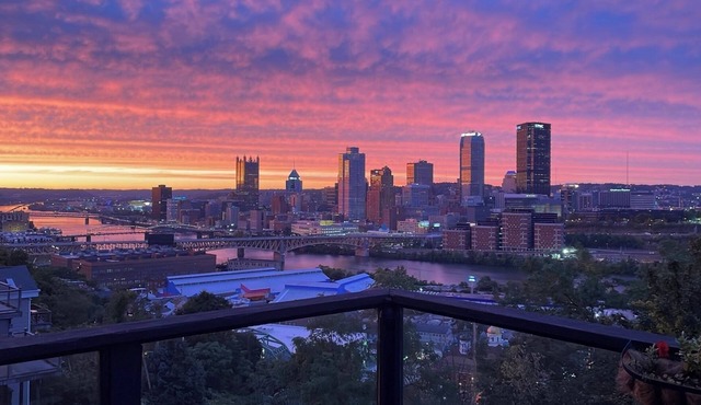 Beautiful Hillside Home with Incredible City Views! Great Location and Privacy!