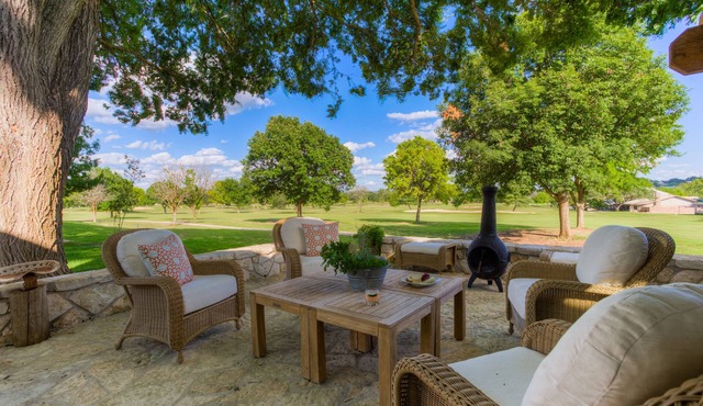 Beautiful Hilltop Villa on 18th fairway
