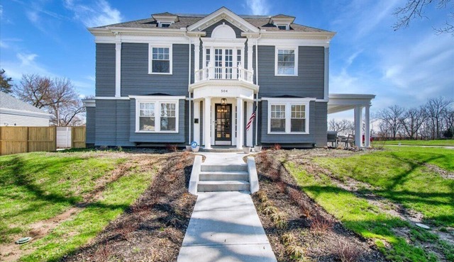 Beautiful Historic Henry Jacoby Residencen