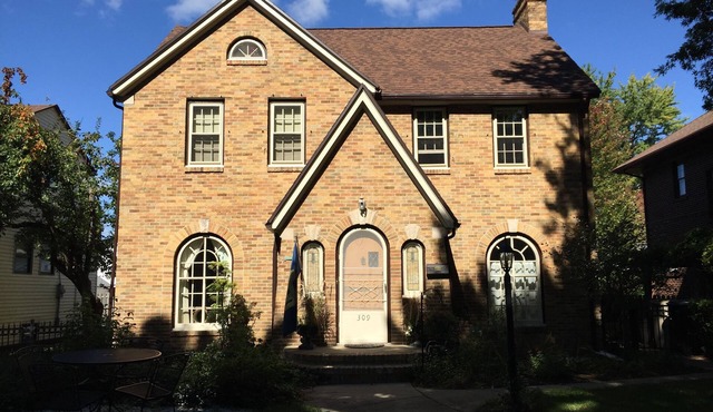 Beautiful, Historic Home Next to Campus - Once Owned By Moose Krause!