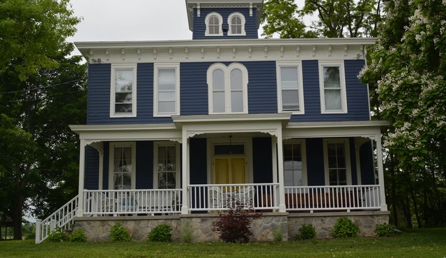 Beautiful Historic Lakehouse With Breathtaking Views Of Owasco Lake
