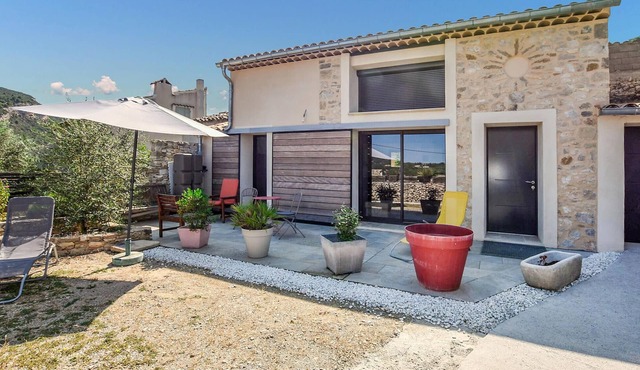 Beautiful home in Mollans-sur-Ouvèze
