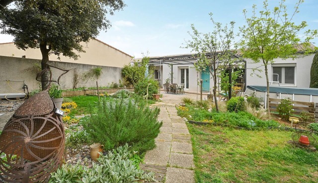Beautiful home in Serignan-du-comtat