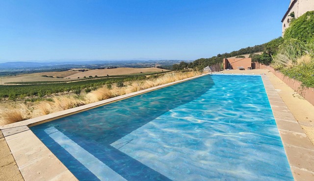 Beautiful home in Villarzel-du-Razès