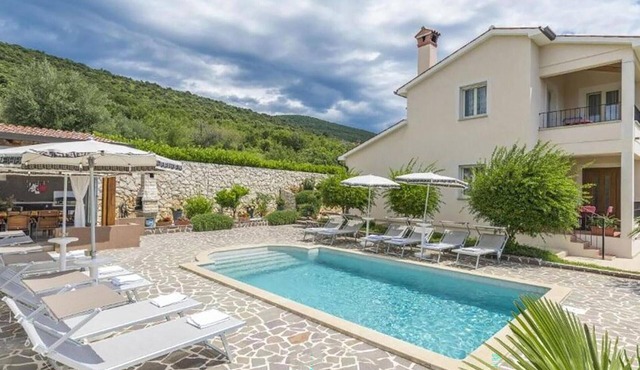 Beautiful home in Koromacno-Brovinje
