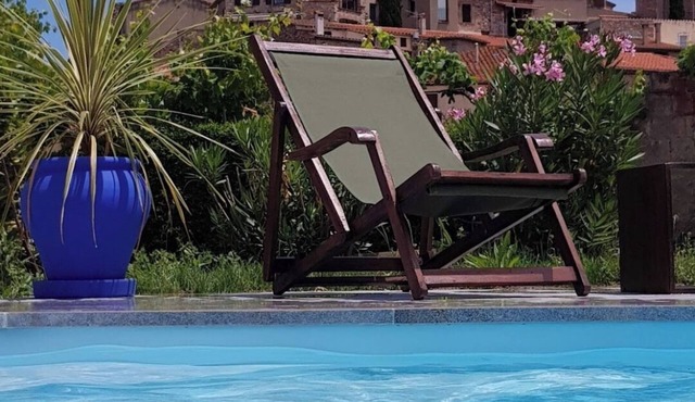 Beautiful holiday home with pool in the sun, Pyrénées-Orientales