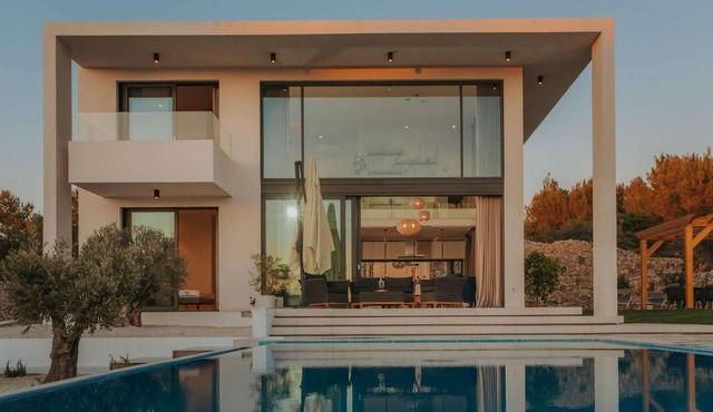 Beautiful home in Sibenik-Brodarica