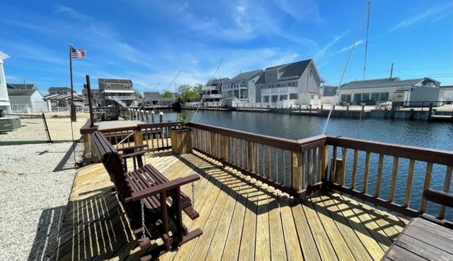 Beautiful home in Beach Haven West NJ! nClose to wedding venues and LBI beaches!