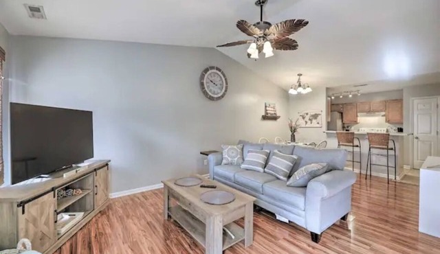 Beautiful Home 2 mins from MCAS Cherry Point and only 15 miles from the beach!