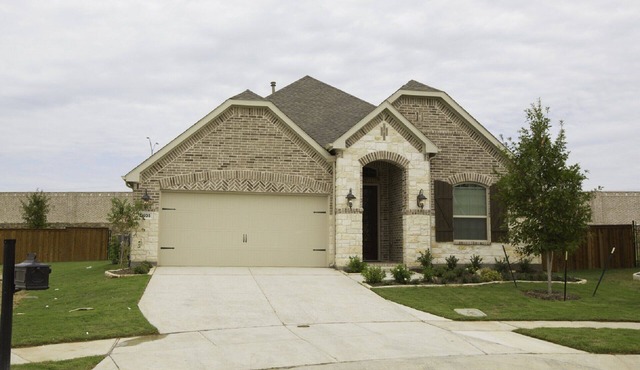 Beautiful Home Away From Home in Dallas/Fortworth , minutes away from airport