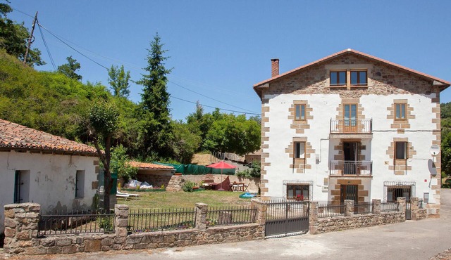 Beautiful home in Bárcena de Ebro