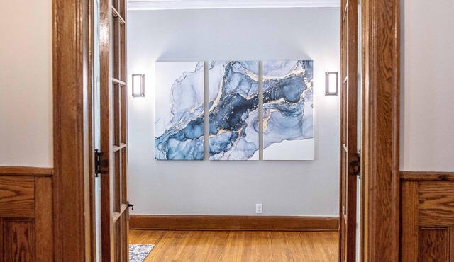 Beautiful Home for the Whole Family! Prime location for experiencing Buffalo!