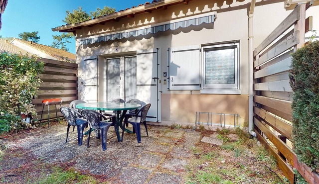 Beautiful home in Ronce-les-Bains