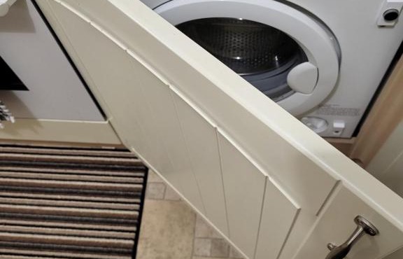 Beautiful home. Free parking.Wifi. Self checkin