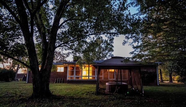 Beautiful home Hot Tub* Mins To museums*zoo*N/park