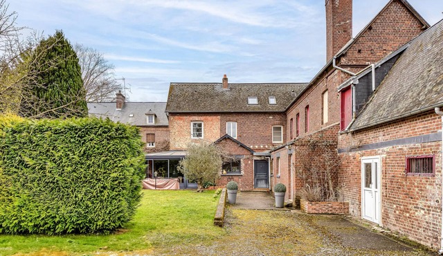 Beautiful home in Torcy-le-Grand with WiFi