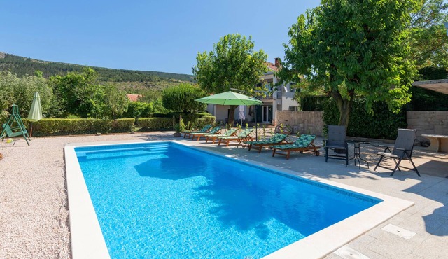 Beautiful home in Prolozac Donji