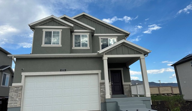 Beautiful Home in Eagle Mountain 3bedroom, WIFI , AC