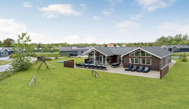 Beautiful home in ålbæk with kitchen