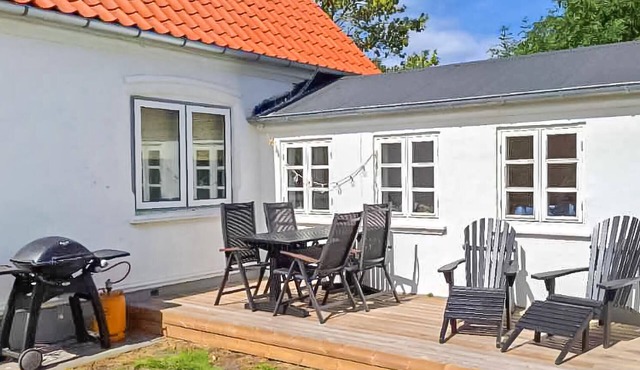 Beautiful home in ærøskøbing with WiFi