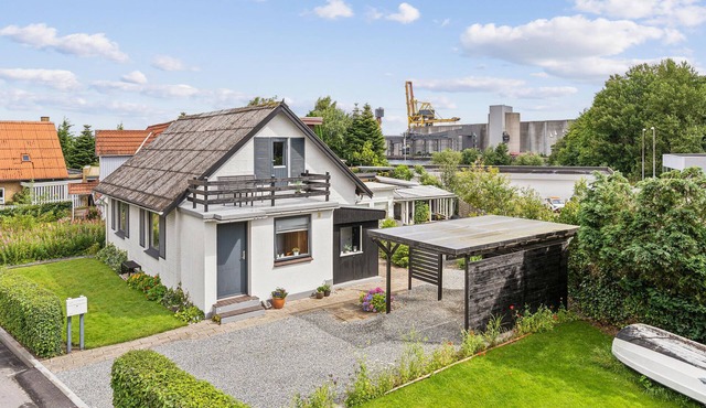 Beautiful home in Aabenraa with WiFi