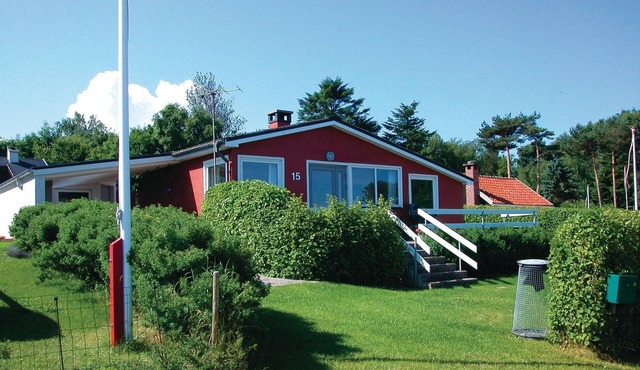 Beautiful home in Allingåbro with WiFi
