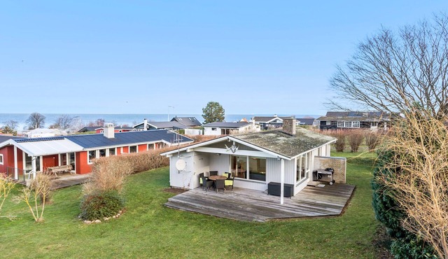 Beautiful home in Allinge with WiFi