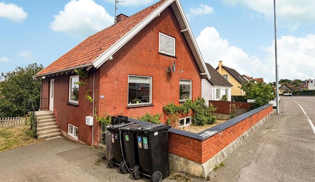 Beautiful Home In Allinge With Wifi