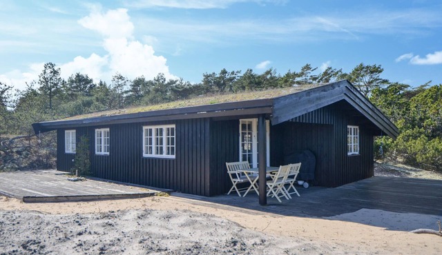 Beautiful home in Anholt with WiFi