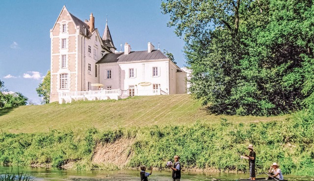 Beautiful home in Ardentes with private swimming pool, can be inside or outside