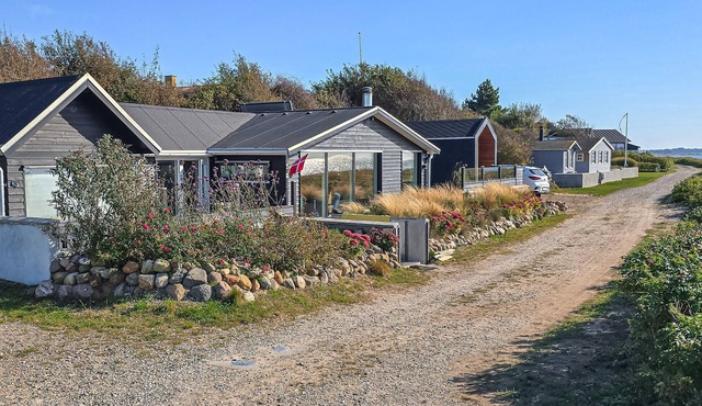 Beautiful home in Assens with WiFi