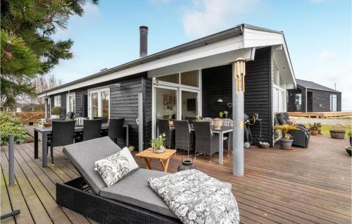 Beautiful Home In Augustenborg