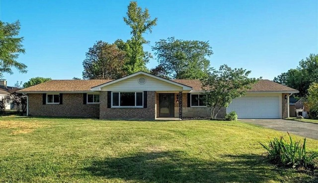 Beautiful Home in Beavercreek. Newly renovated.