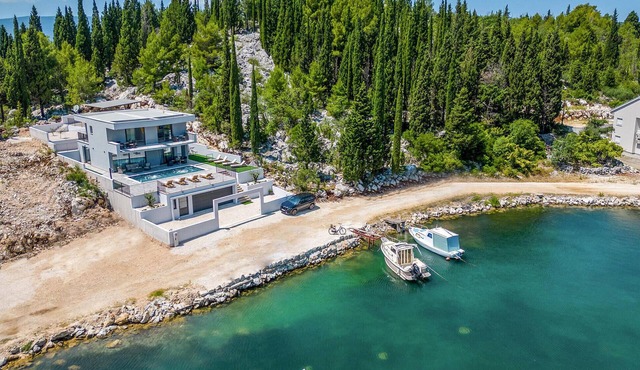 Beautiful home in Blace