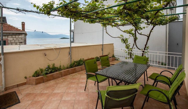 Beautiful home in Blace with house sea view