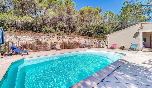 Beautiful home in Bollène with private swimming pool, can be inside or outside