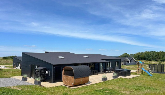 Beautiful home in Børkop with kitchen
