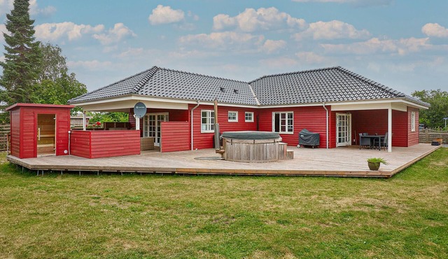Beautiful home in Broager with sauna