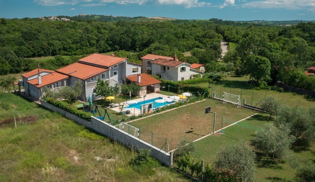 Beautiful home in Buje