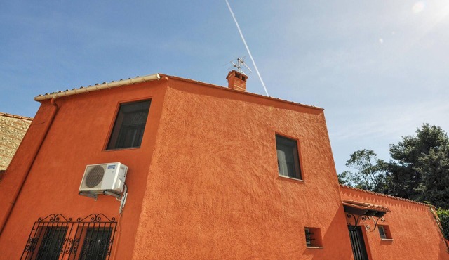 Beautiful home in Cabestany with WiFi